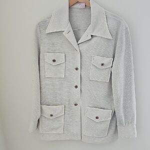 Mens Vintag Polyester Pointed Collar Shirt. Button-Up 4 Tab Pockets In Front. No